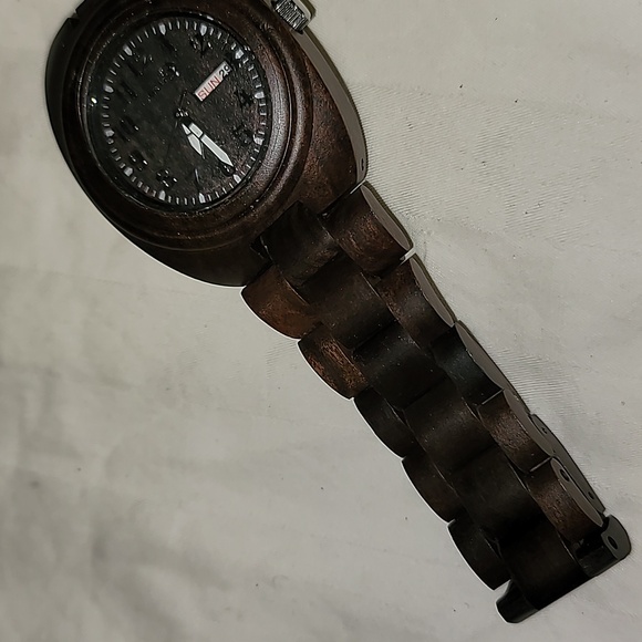 NEW Earth Eco-Friendly‎ Men's Wood Wrist Watch W/Day & Date Runs-BD-27 - Picture 4 of 8